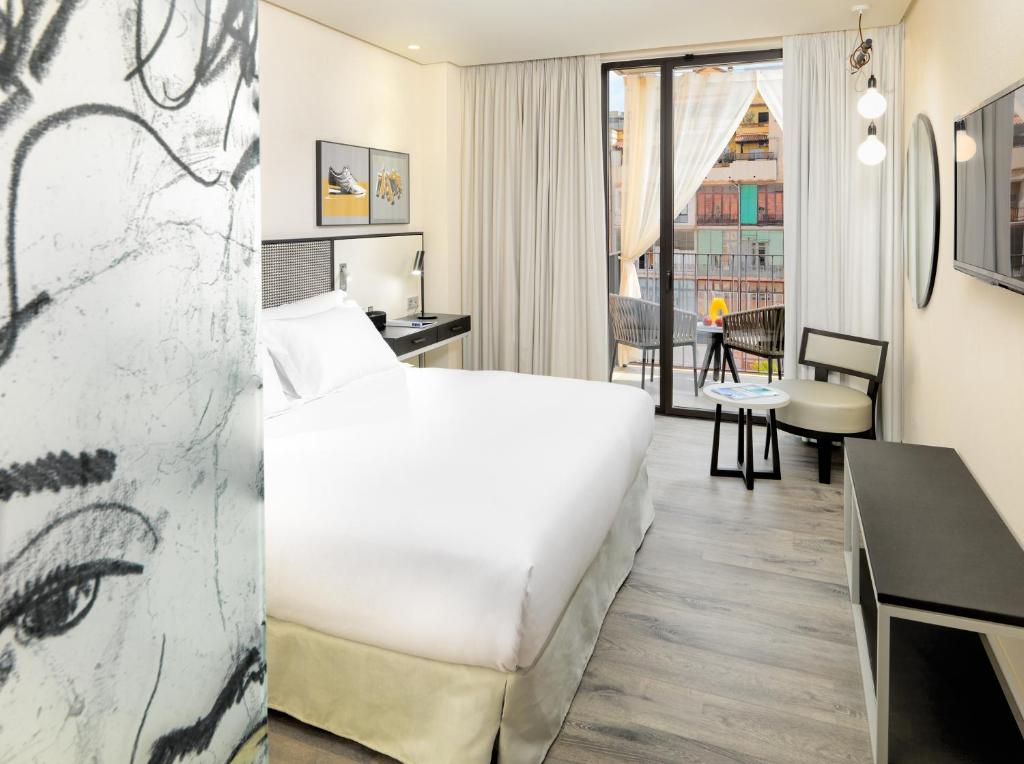 Habitación doble Balcón o Terraza Superior del hotel H10 Art Gallery. Foto 2