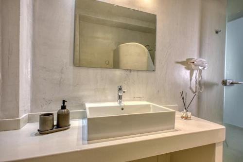 Deluxe Suite with Jacuzzi & Private Pool del hotel Splendour Resort. Foto 1