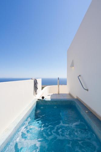 Suite Luna de Miel con bañera de hidromasaje al aire libre del hotel Splendour Resort. Foto 4