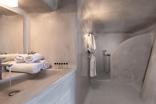 Jacuzzi Cozy Suite del hotel Splendour Resort. Foto 1