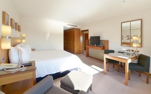 Suite de 1 dormitorio con vistas al río del hotel Canary Riverside Plaza