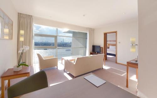 Suite Executive del hotel Canary Riverside Plaza. Foto 1