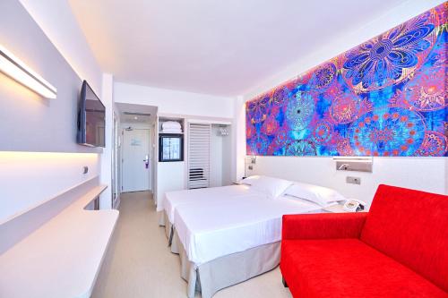 Habitación Doble Estándar con balcón - 1 o 2 camas del hotel Indico Rock Mallorca - Adults Only. Foto 1