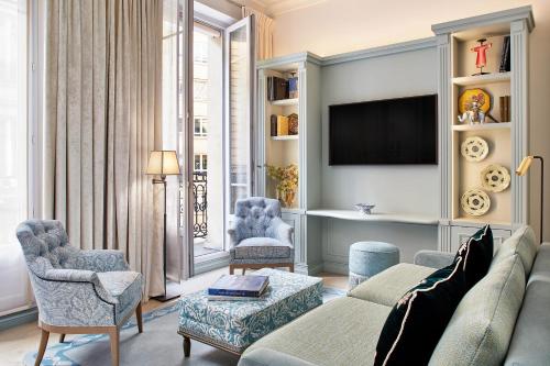 Suite Junior con balcón del hotel de Montesquieu. Foto 7
