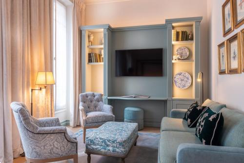 Suite Junior con balcón del hotel de Montesquieu. Foto 8