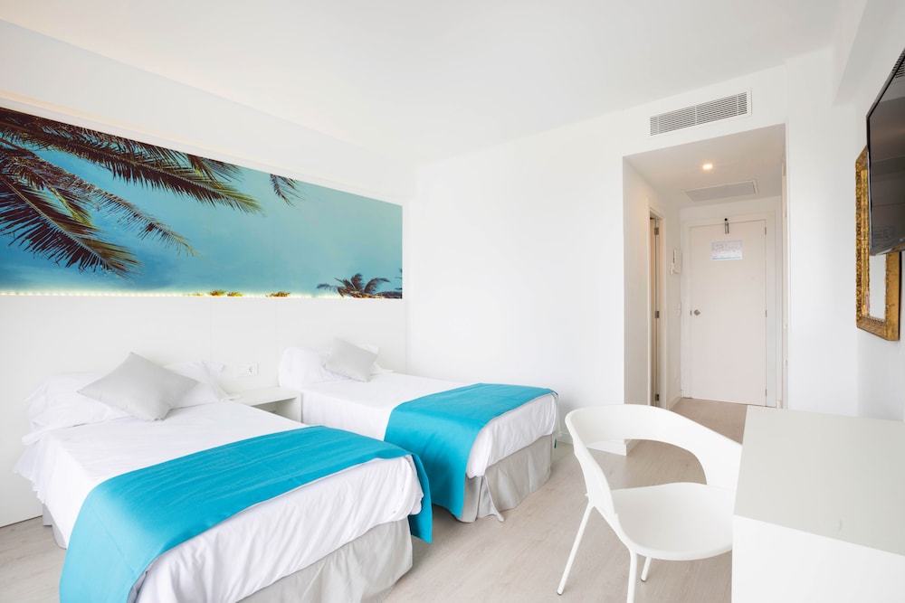 Habitación Doble del hotel BLUESEA Arenal Tower Adults Only