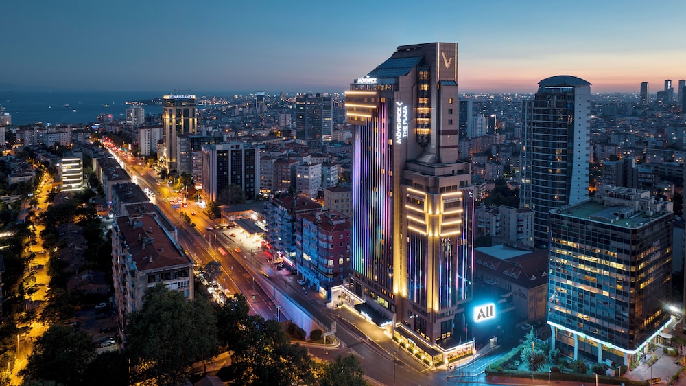 Habitación junior doble, 1 cama individual del hotel Mövenpick Istanbul Bosphorus. Foto 6