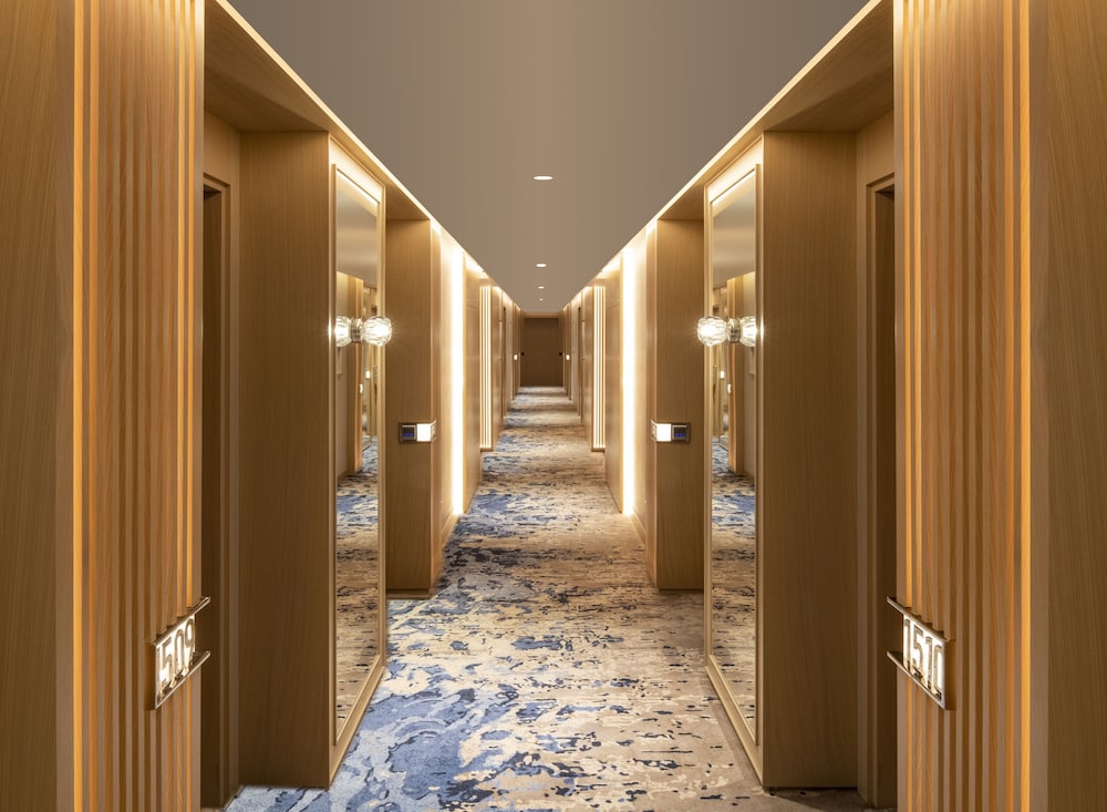 Habitación Deluxe, 2 camas individuales del hotel Mövenpick Istanbul Bosphorus. Foto 1