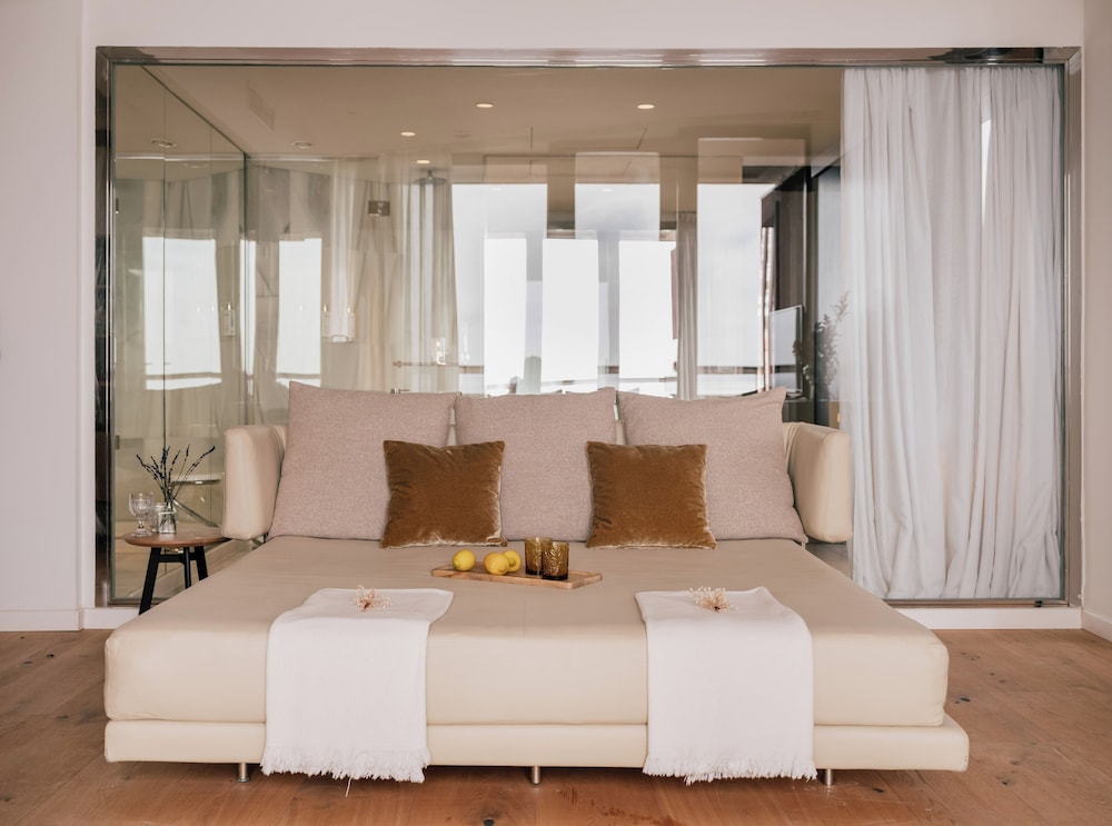 Master Suite Vistas al Mar del hotel Hotel De Mar Gran Meliá - The Leading Hotels Of The World. Foto 4