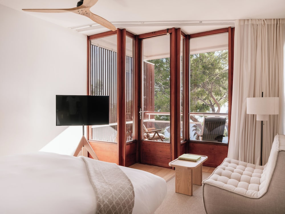 Habitaciones Deluxe Conectadas con Vistas al Mar del hotel Hotel De Mar Gran Meliá - The Leading Hotels Of The World