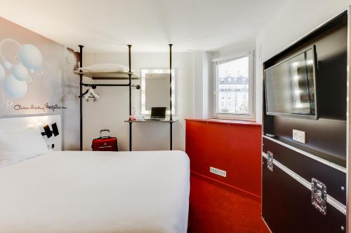 Habitación Doble Estándar del hotel Ibis Styles Paris Saint Denis Plaine. Foto 10