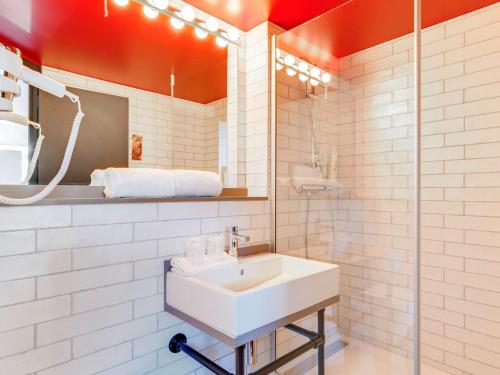 Habitación Doble Estándar - 2 camas del hotel Ibis Styles Paris Saint Denis Plaine