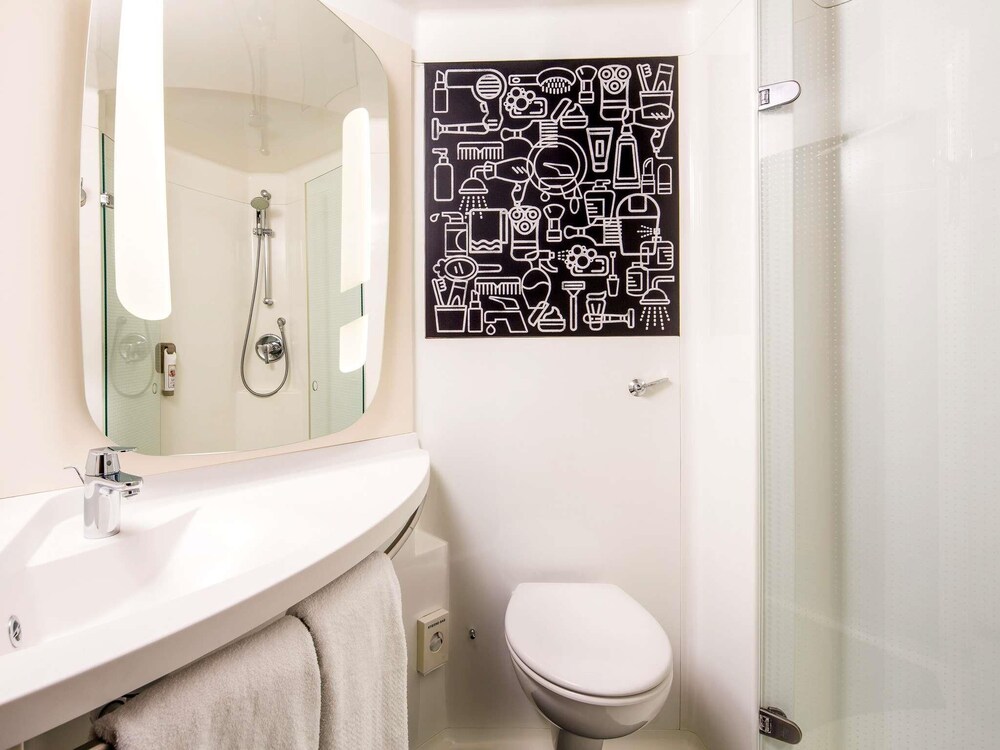 Habitación estándar doble, 1 cama doble del hotel ibis Londres Elstre Borehamwood. Foto 6