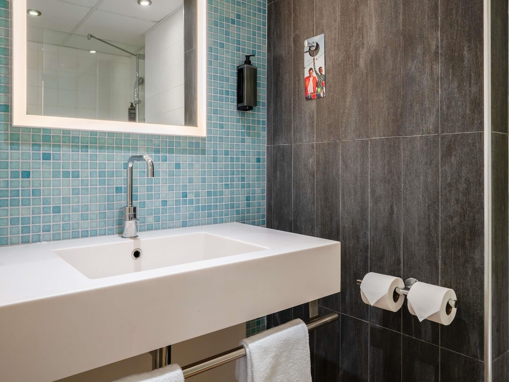 Habitación estándar, 1 cama doble del hotel Ibis Styles Paris Porte D’orléans. Foto 3