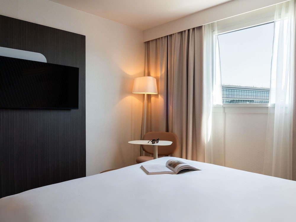Habitación Confort, 1 cama doble, vistas al jardín del hotel Ibis Styles Paris Porte D’orléans. Foto 6