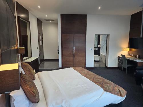 Habitación Doble Deluxe Premium del hotel Rafayel. Foto 3