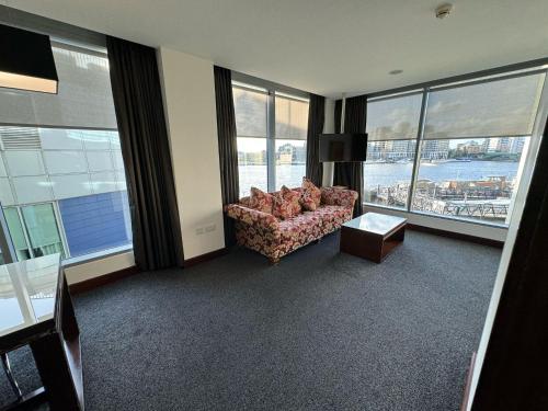 Suite Junior del hotel Rafayel. Foto 1