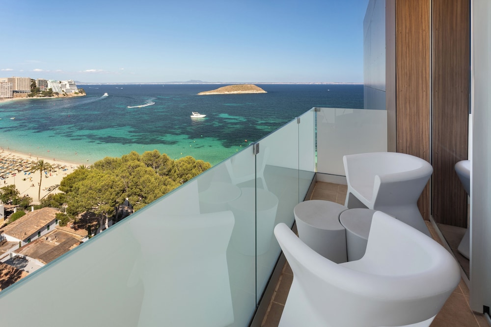 Habitación Premium The Level con vistas frontales al mar del hotel Melia South Beach. Foto 3