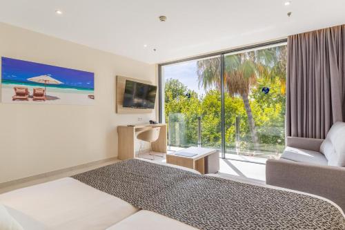 Suite Junior del hotel Samos. Foto 4