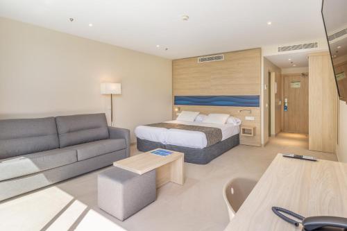 Suite Junior del hotel Samos. Foto 7