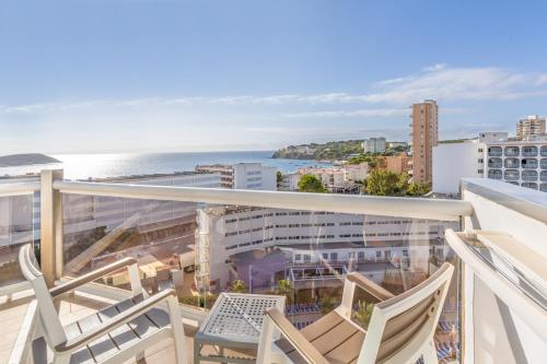 Habitación Doble Premium Panorámica con vistas al mar - 2 camas del hotel Samos. Foto 2