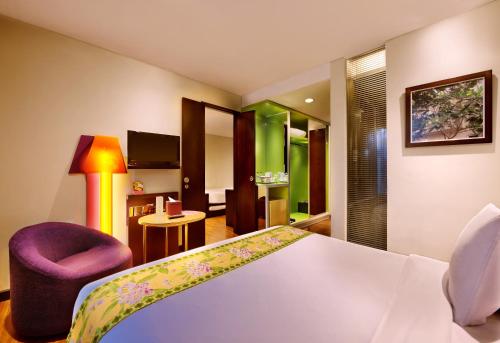Habitación Doble Superior del hotel Ibis Styles Bali Denpasar. Foto 2
