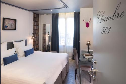 Habitación Doble con balcón del hotel Mademoiselle