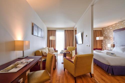 Estudio Executive del hotel Clarion Paris CDG Airport. Foto 1