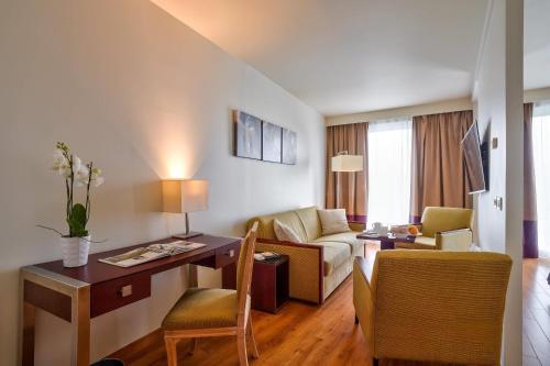 Estudio Executive del hotel Clarion Paris CDG Airport. Foto 4