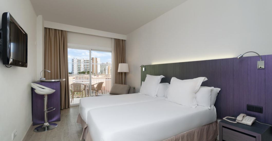 Habitación doble Vista Piscina Comunicada del hotel Sol Guadalupe. Foto 3