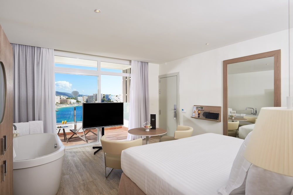 Junior Suite The Level del hotel Melia Calviá Beach. Foto 3