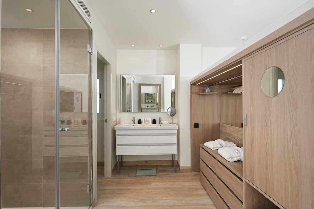 Junior Suite The Level del hotel Melia Calviá Beach. Foto 5