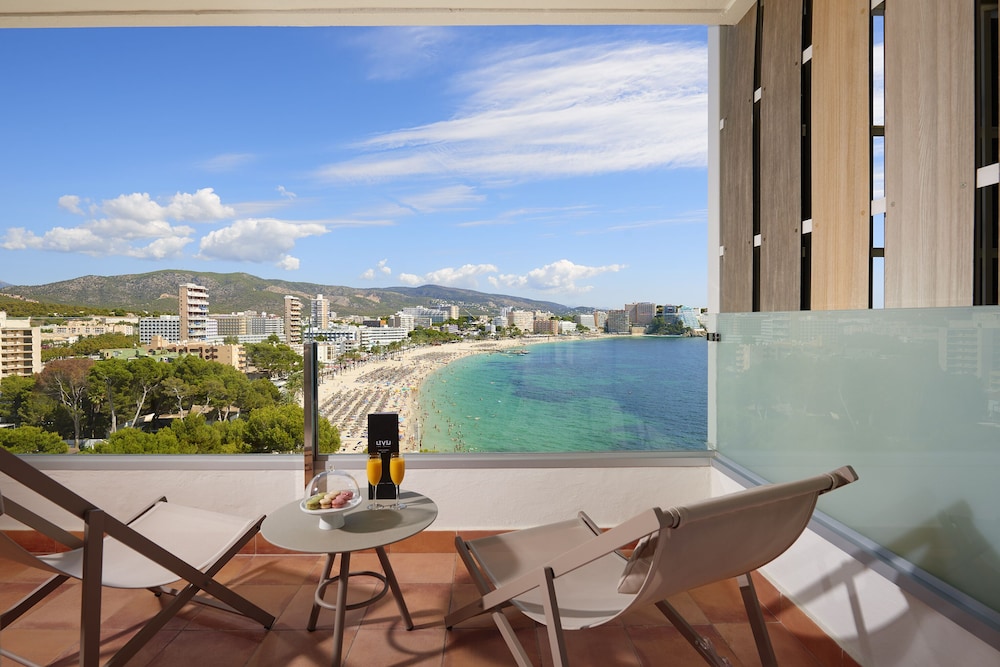 Junior Suite Familiar The Level del hotel Melia Calviá Beach. Foto 3