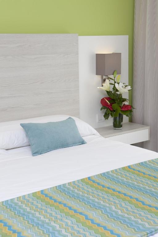 Habitación doble Superior del hotel Valentin Somni & Suite. Foto 9