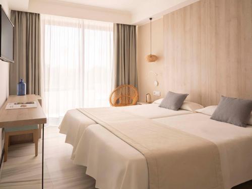 Habitación Deluxe del hotel Ona Palmira Paguera