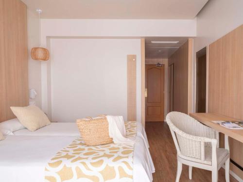Habitación Doble Superior del hotel Ona Palmira Paguera. Foto 3