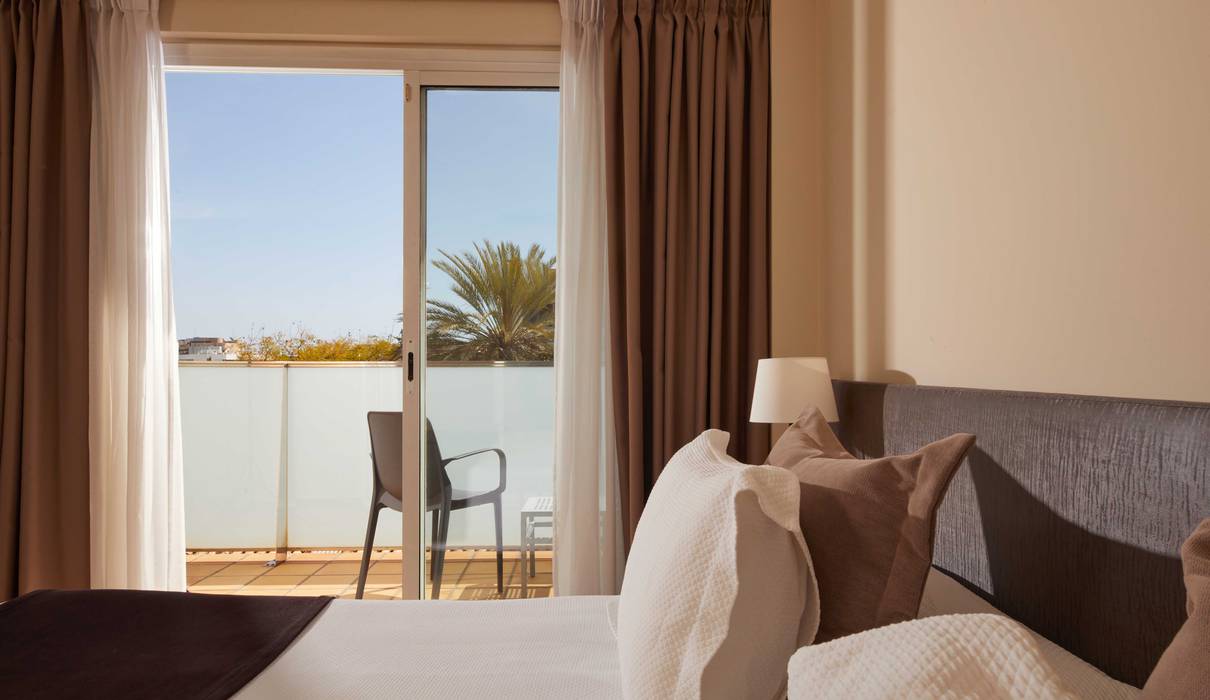 Habitación Doble Superior con terraza del hotel Sercotel Zurbarán Palma