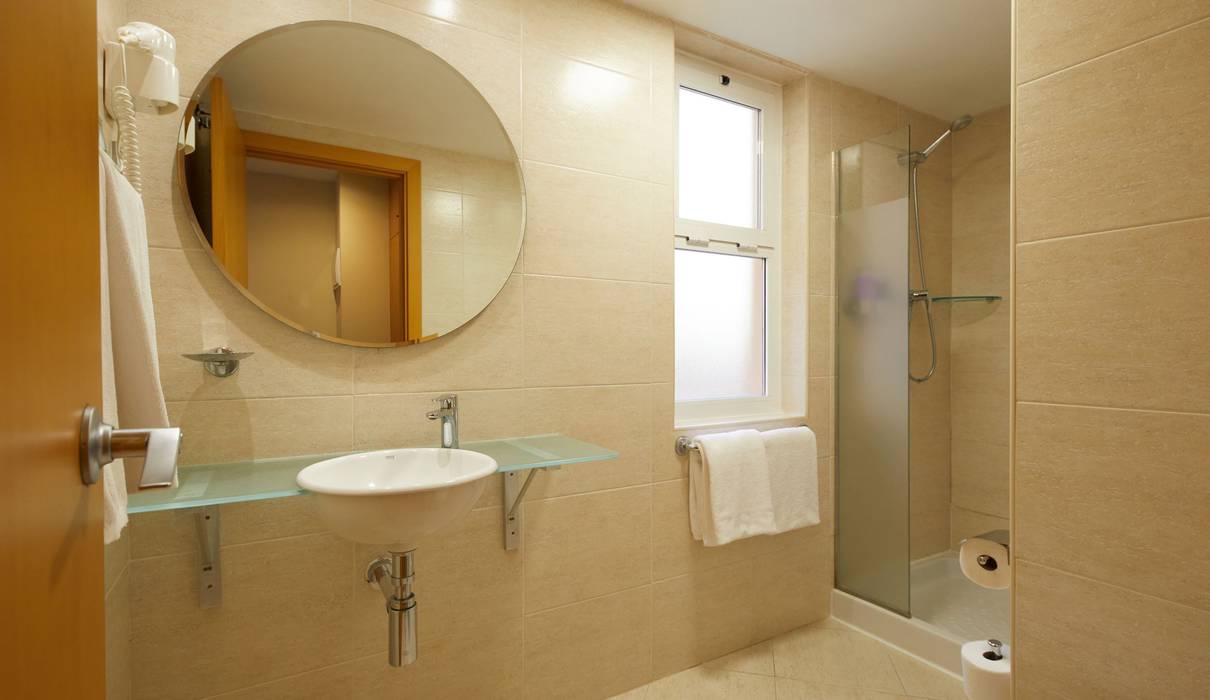 Habitación Doble con balcón del hotel Sercotel Zurbarán Palma. Foto 2