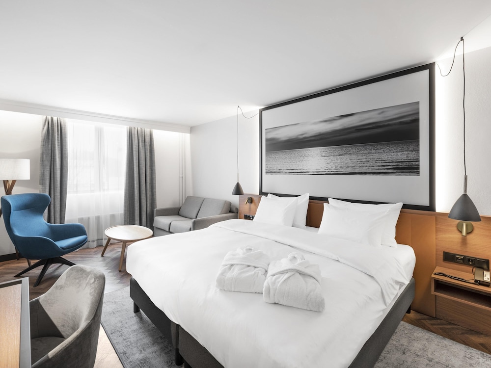 Habitación Privilege con cama king size del hotel Mercure Klaipeda City