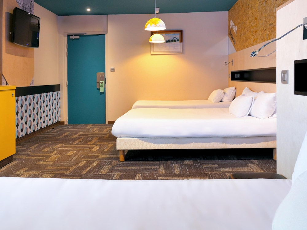 Habitación Familiar del hotel greet Hotel Marseille Provence Aéroport. Foto 1