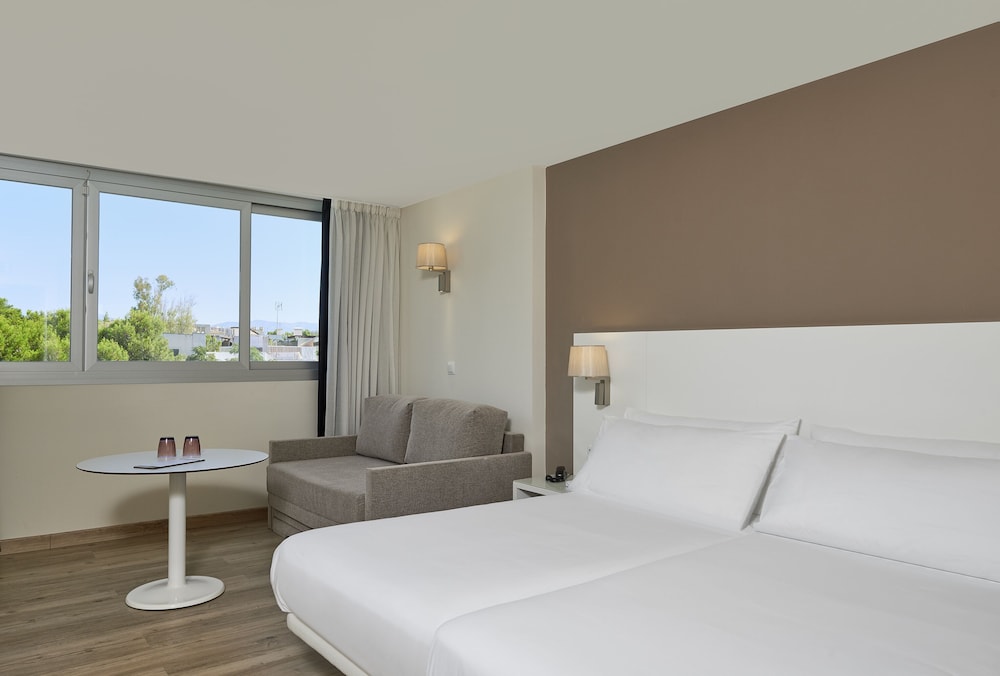 Habitación INNSIDE del hotel Innside By Meliá Palma Bosque. Foto 1