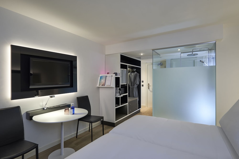 Habitación Premium INNSiDE - Vistas a la Ciudad del hotel Innside By Meliá Palma Bosque