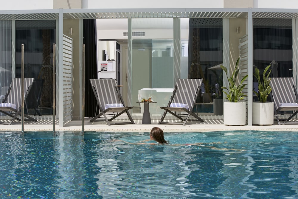 Habitación Premium INNSiDE - Swim Up del hotel Innside By Meliá Palma Bosque. Foto 2