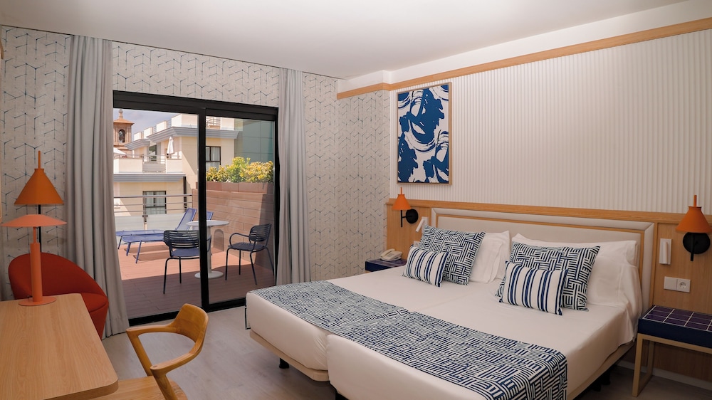Habitación doble superior, terraza del hotel Isla Mallorca and Spa