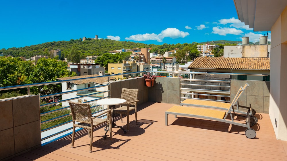 Habitación Premium doble, terraza del hotel Isla Mallorca and Spa. Foto 1
