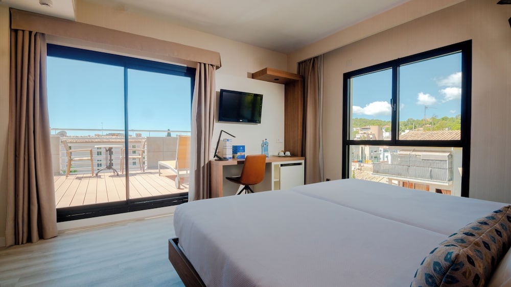 Habitación Premium doble, terraza del hotel Isla Mallorca and Spa. Foto 3