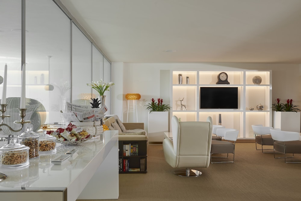 Double The Level Premium Sea View del hotel Melia Palma Marina. Foto 7