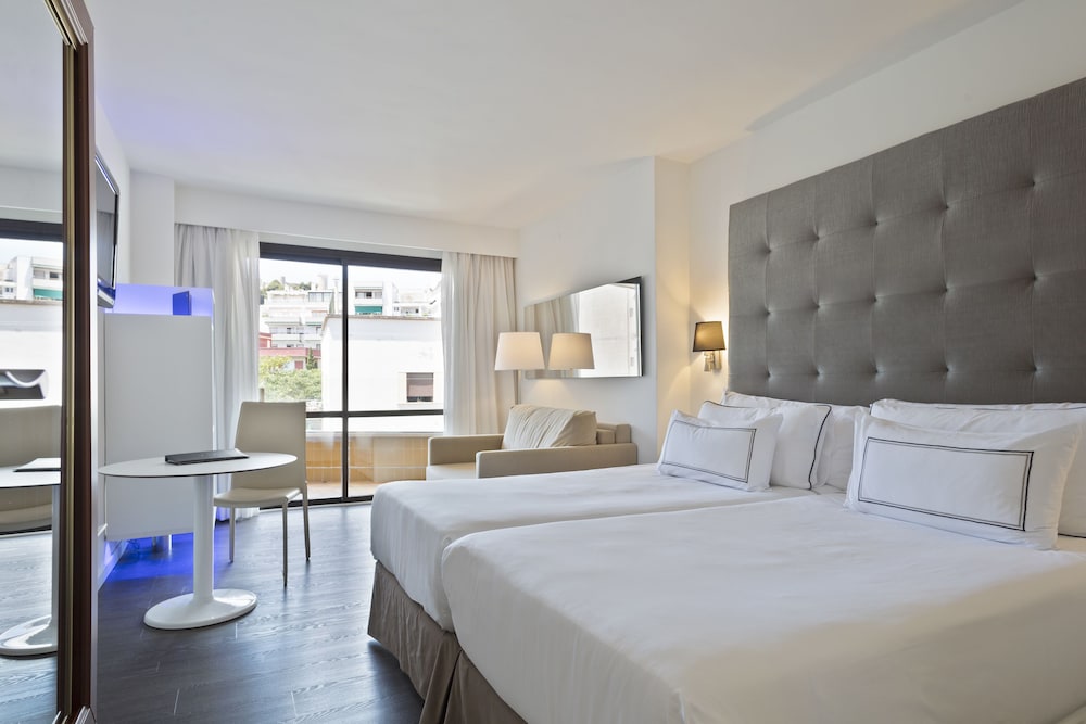 Classic Room del hotel Melia Palma Marina. Foto 1