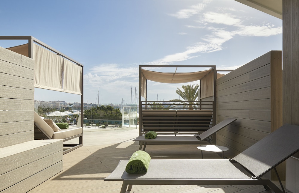 The Level Grand Premium Solárium Vistas Mar del hotel Melia Palma Marina. Foto 4