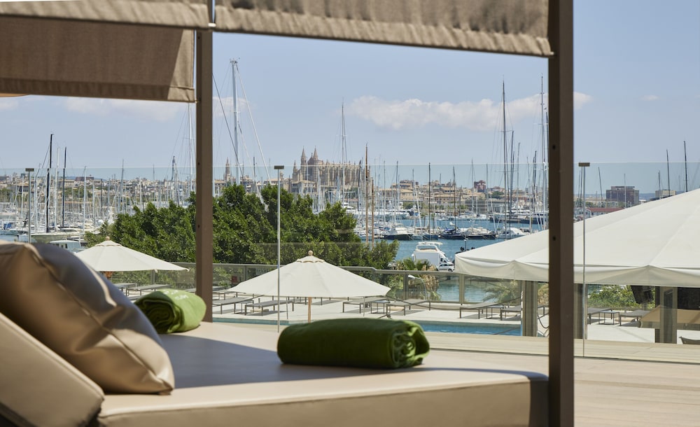The Level Grand Premium Solárium Vistas Mar del hotel Melia Palma Marina. Foto 6